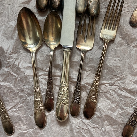 33 pieces Vintage flatware set Wallace plate silver inset - Picture 14 of 15